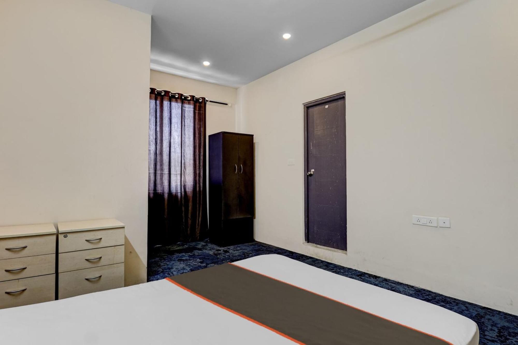 Hotel O Crescent Shine Bangalore Exterior foto