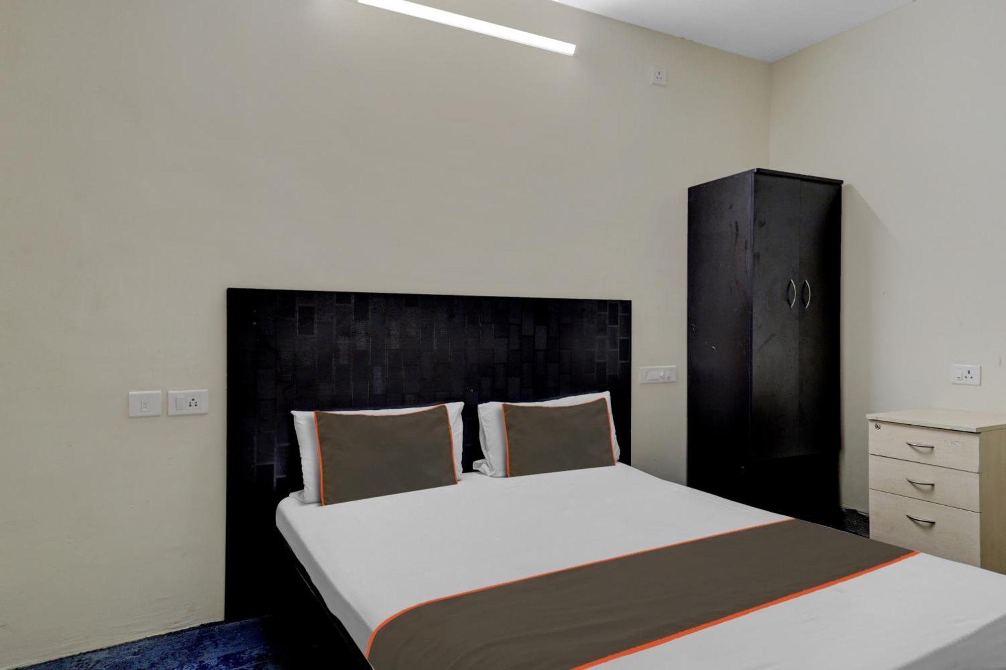 Hotel O Crescent Shine Bangalore Exterior foto