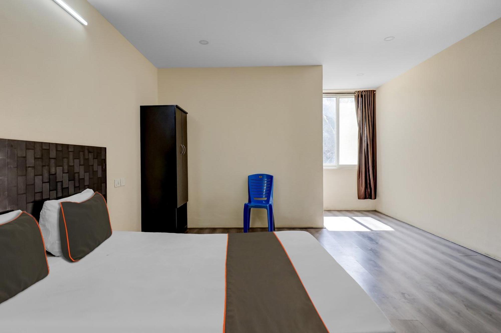 Hotel O Crescent Shine Bangalore Exterior foto